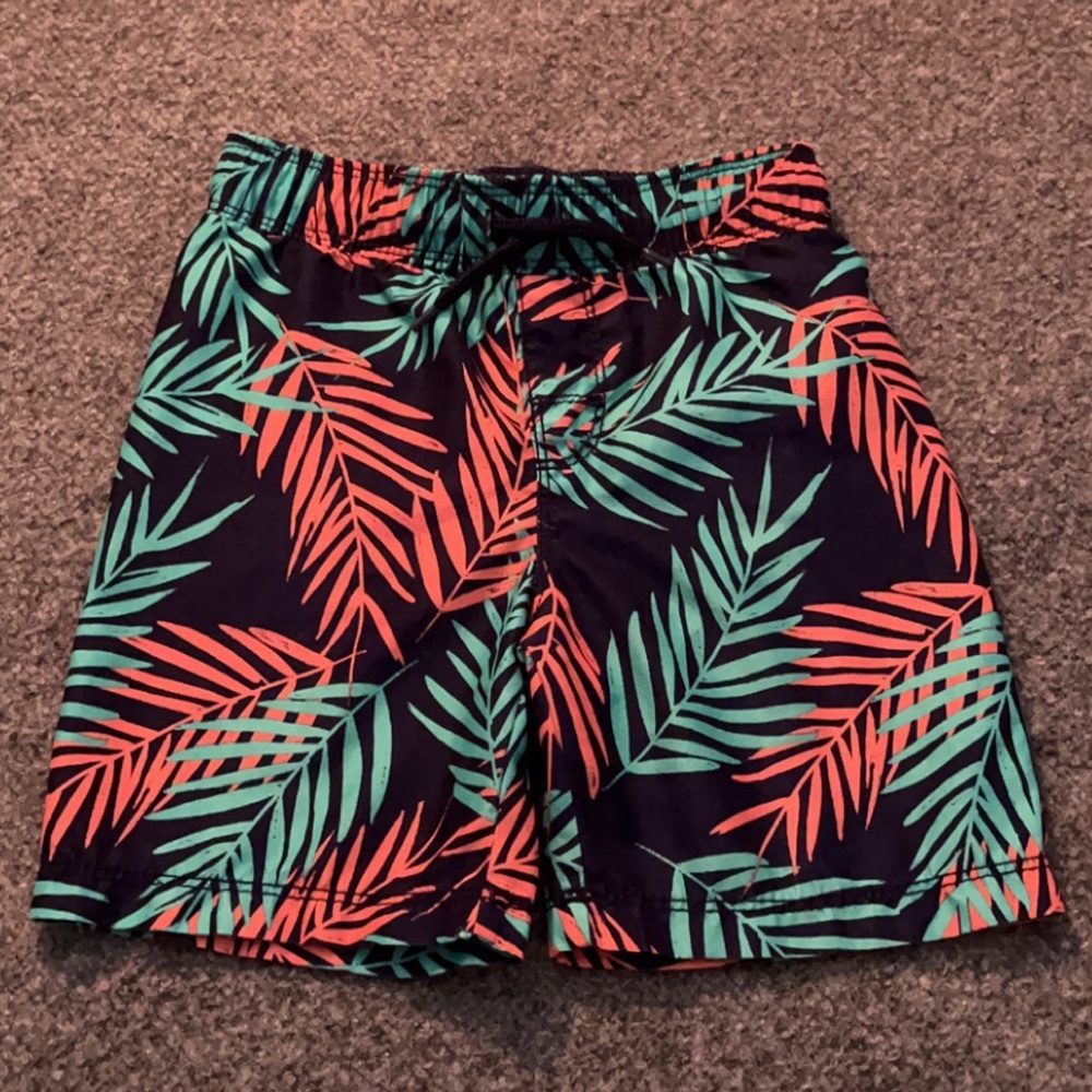 Toddler Boys Swim Trunks. Size: 4T